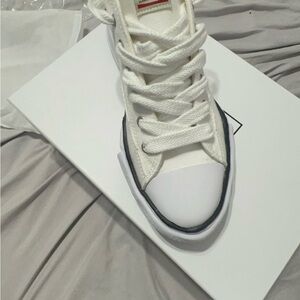 Stylish White Canvas Sneakers